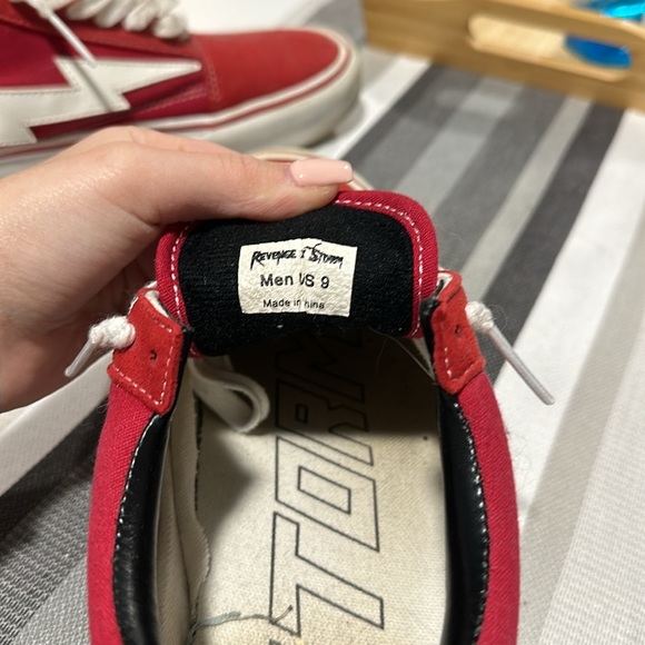 Classic Red Canvas x Suede - Picture 2 of 5